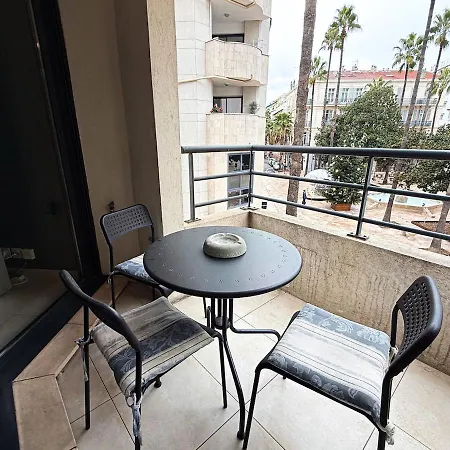 Charming Terrace With Garden Views - Center Апартаменты Канны