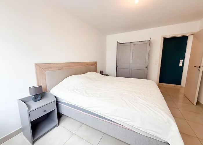 Апартаменты Charming Terrace With Garden Views - Center Канны